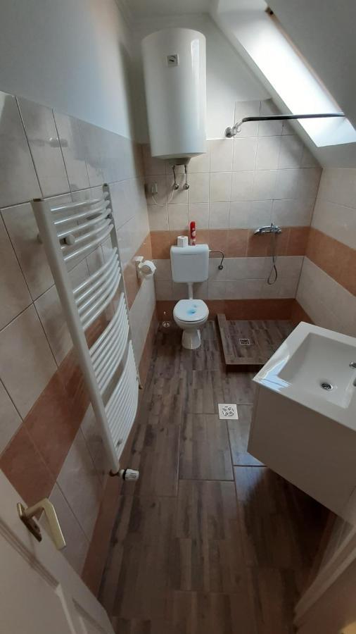 Alom Apartman Hajdúszoboszló المظهر الخارجي الصورة