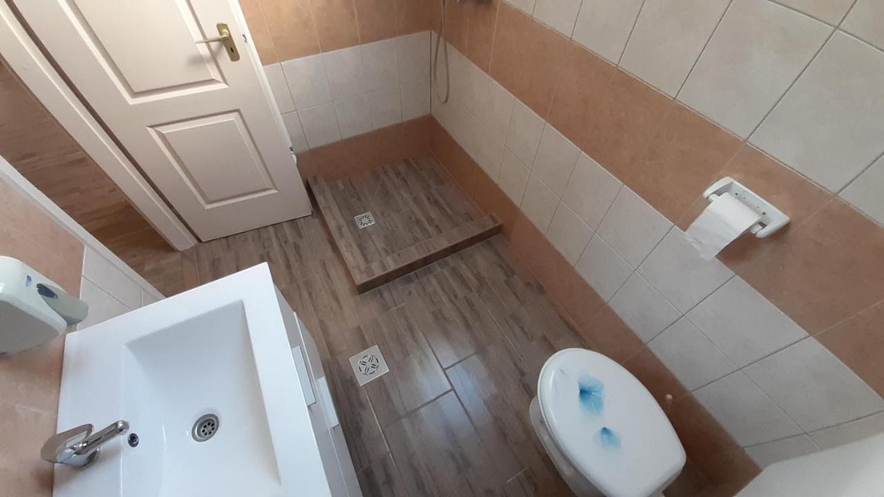 Alom Apartman Hajdúszoboszló المظهر الخارجي الصورة