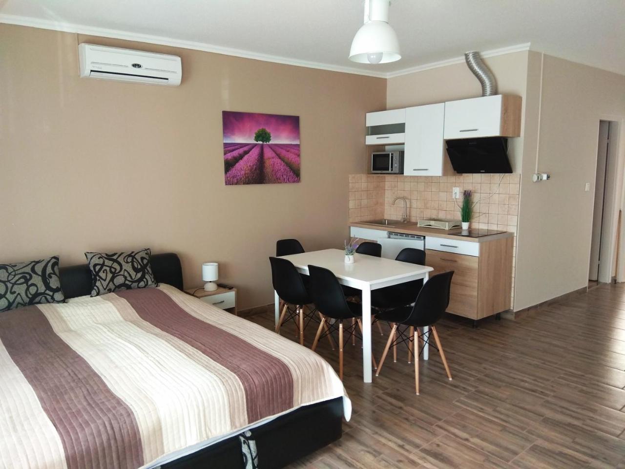Alom Apartman Hajdúszoboszló المظهر الخارجي الصورة