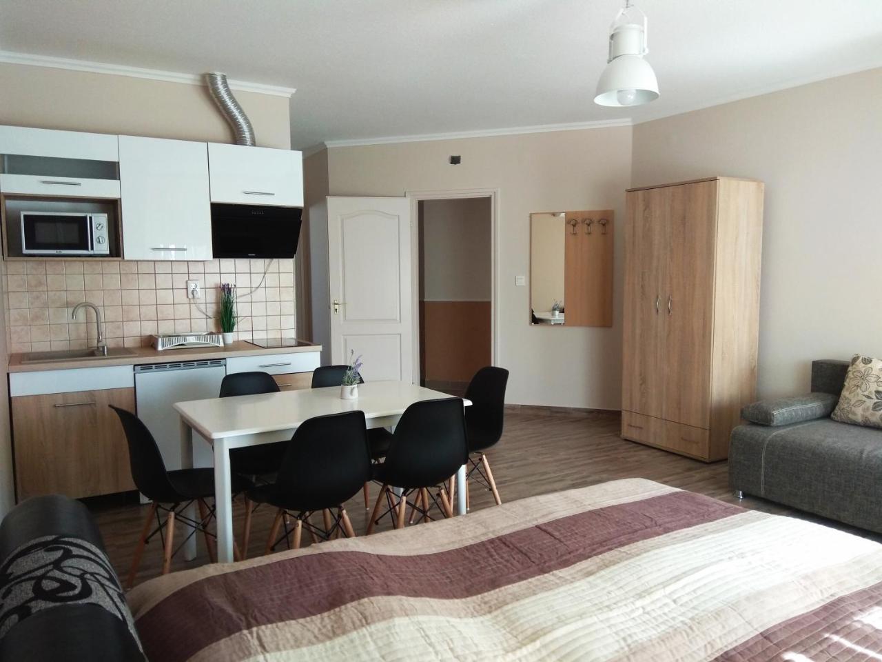 Alom Apartman Hajdúszoboszló المظهر الخارجي الصورة